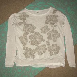 Grey log sleeve with roses